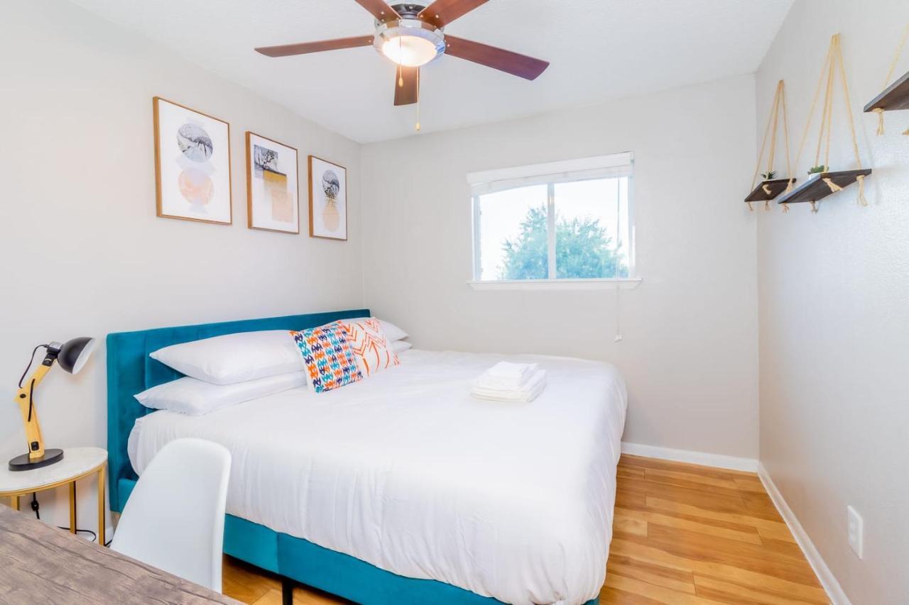 Efficiency 2Br King Bed Suites Next To Downtown Austin Exterior photo